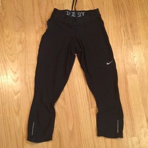 Black Nike leggings
